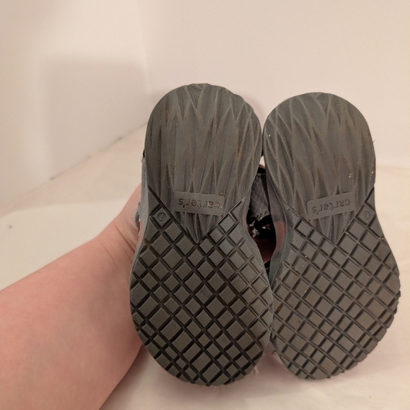 Carter's Toddler Boy Gray and Red Shark Sandals in Size 7 - Picture 8 of 10